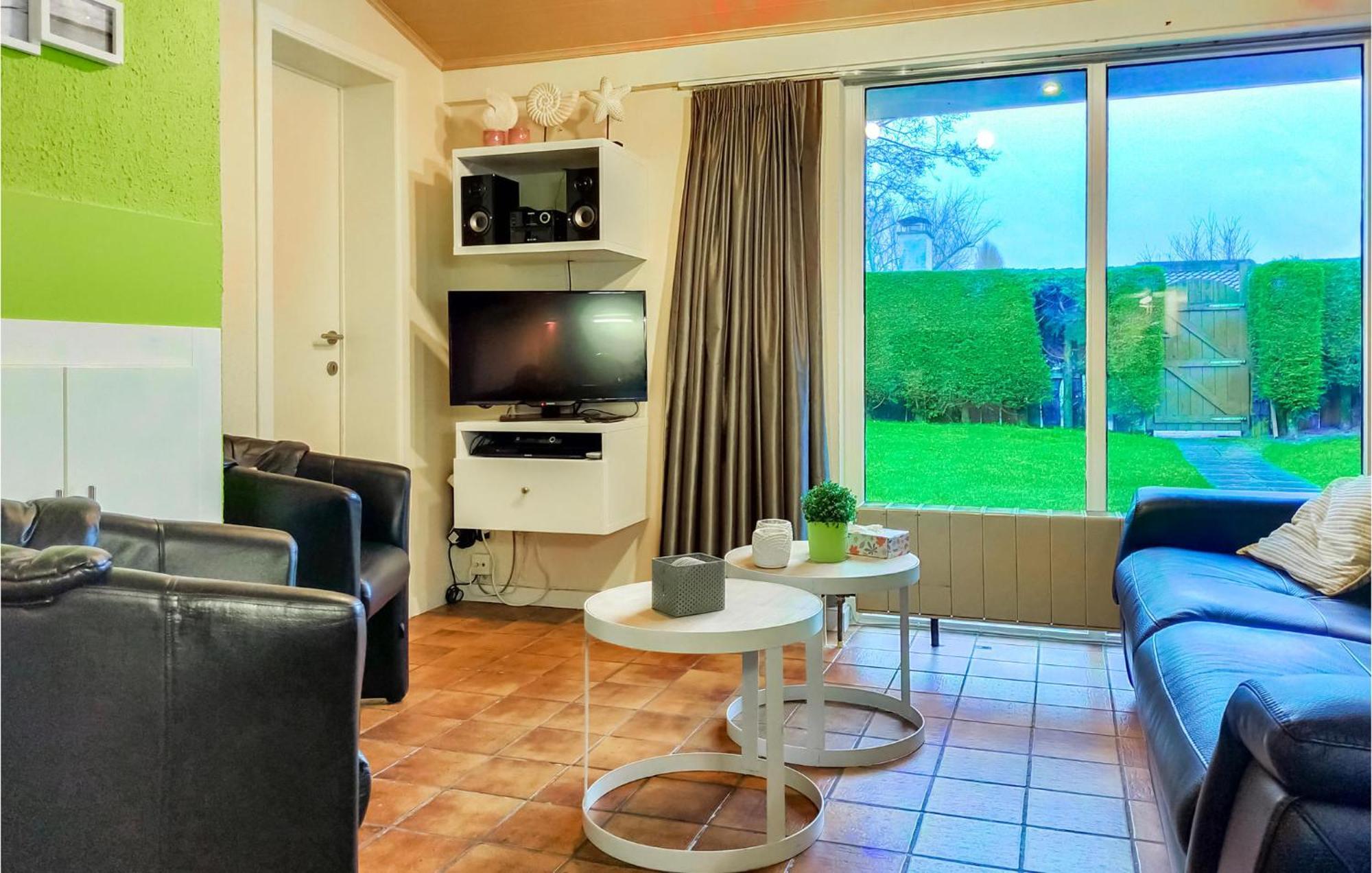 3 Bedroom Awesome Home In Oostduinkerke Bagian luar foto